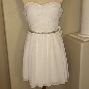 NWT White Jodi Kristopher dress